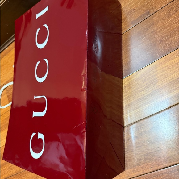 Gucci Deep Red gift with White Handles new - Picture 5 of 10